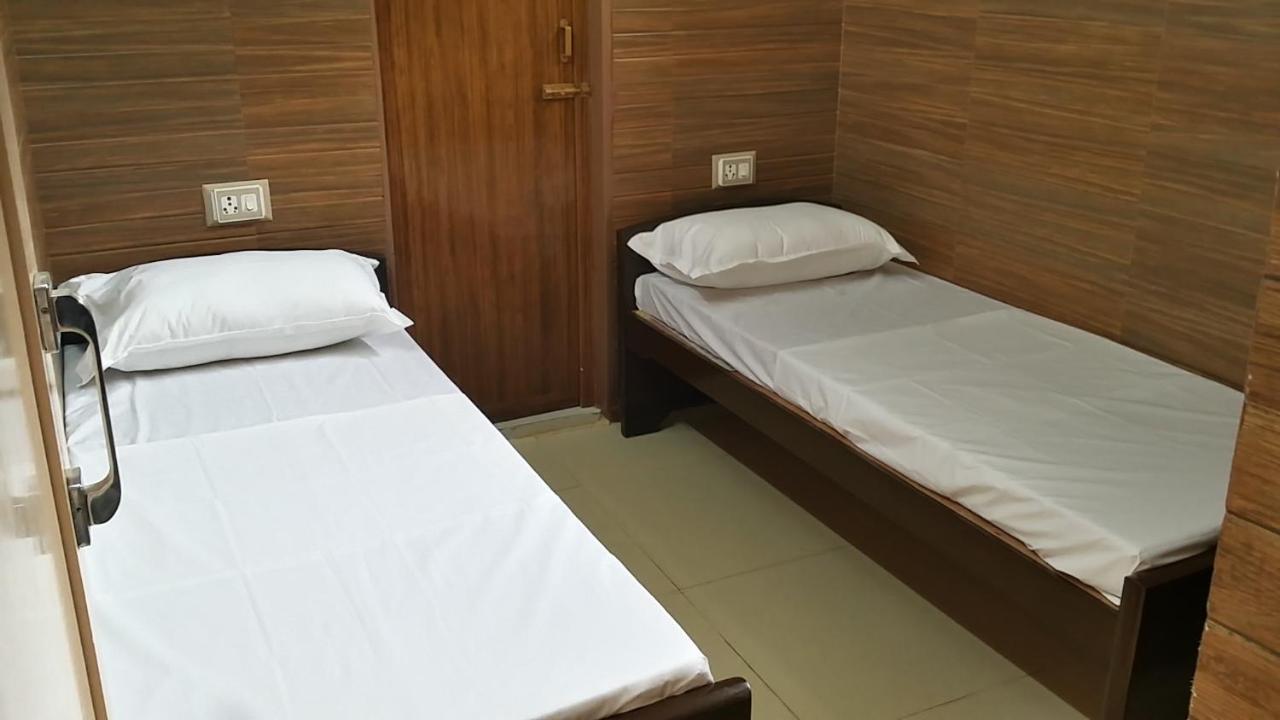 Hôtel Al Noor Mansion à Chennai Extérieur photo